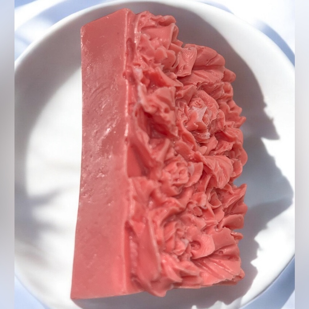 Passion fruit 3D roses handmade soap 2x3 inch 4oz donkey milk & shea butter - Picture 2 of 3